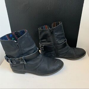 Blowfish short boot size 6